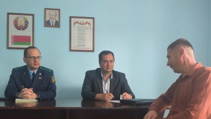 Прием в Столине: в правовых аспектах работы родителя ребенка-инвалида разбирался главный правовой инспектор труда Брестской областной организации БПРЗ